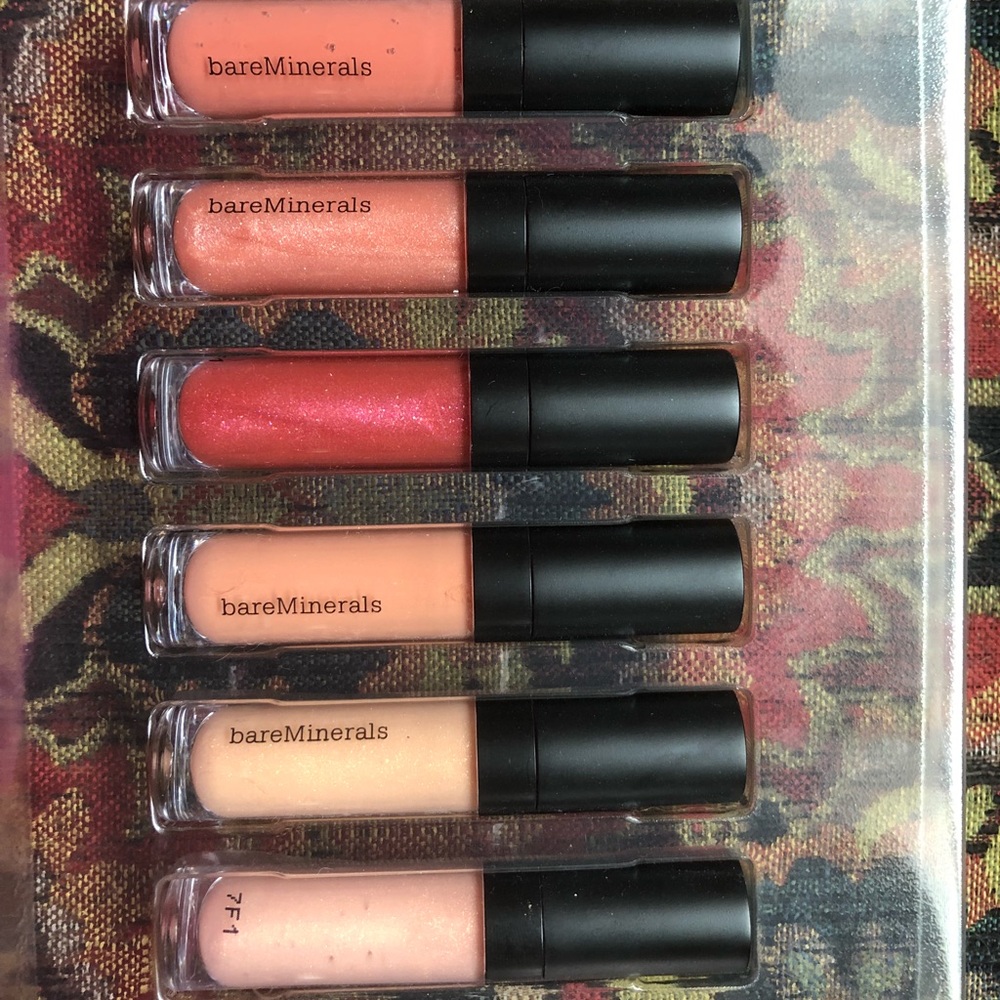 New Bare Minerals Plumping lipgloss set.